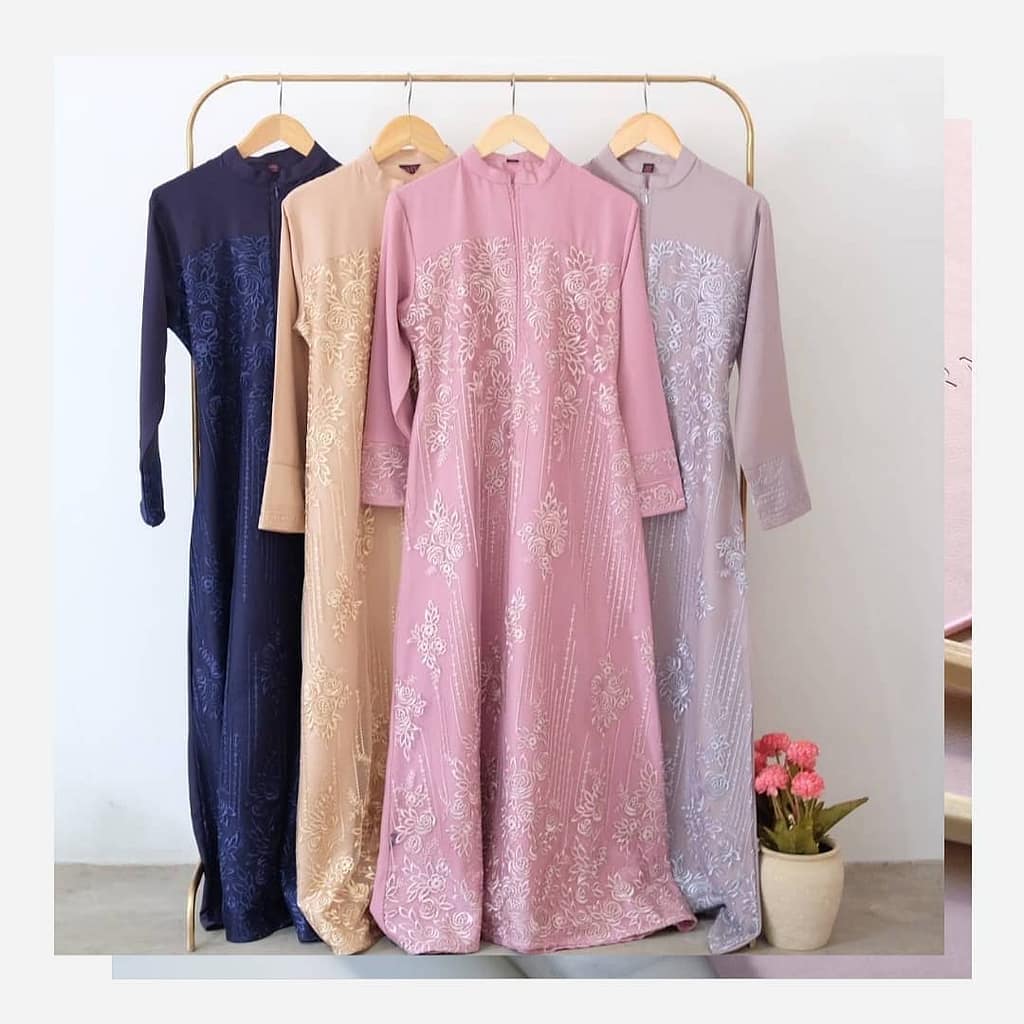 Pilihan gamis busui model brukat