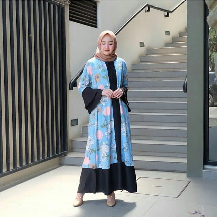 Pilihan gamis busui model lengan lonceng